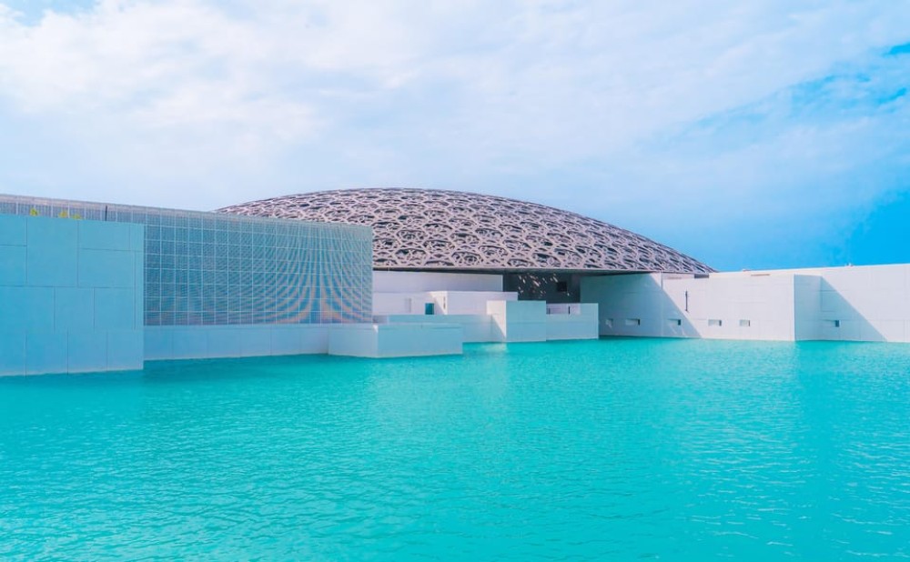 Abu Dhabi City Tour with Qasr Al Watan | ®ExcursionMania
