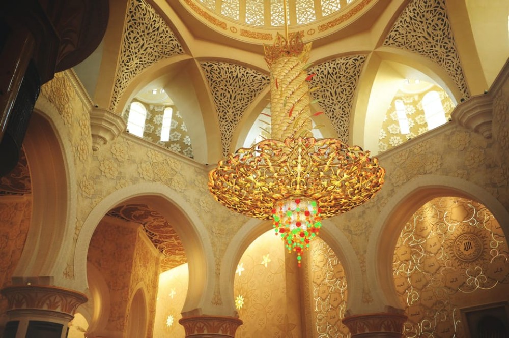 Abu Dhabi City Tour with Qasr Al Watan | ®ExcursionMania