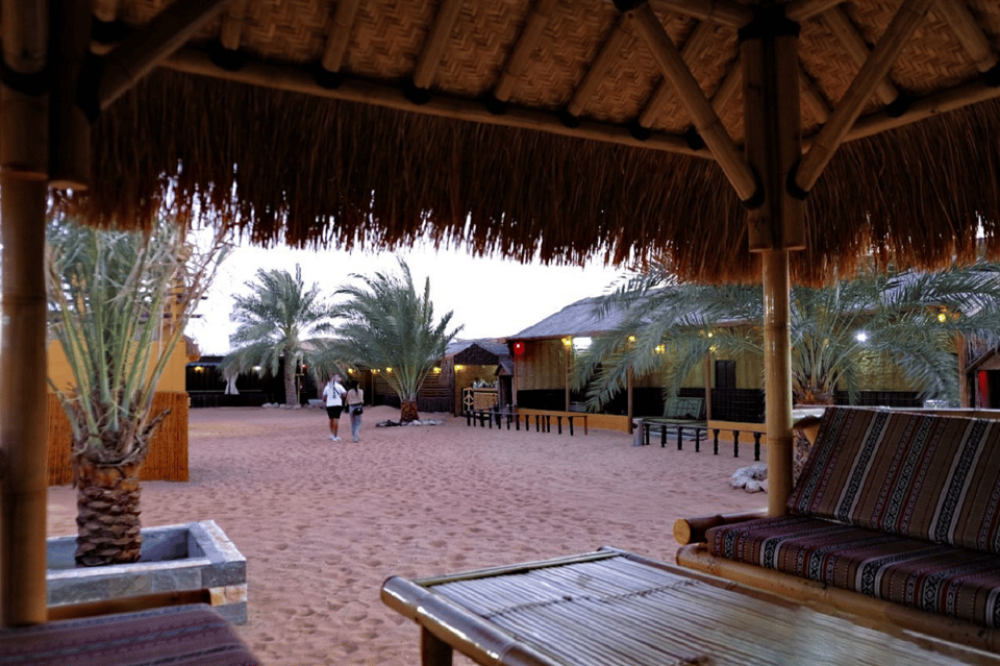 Dubai: Safari Quad Bike Camel Ride and Buffet Dinner | ®ExcursionMania