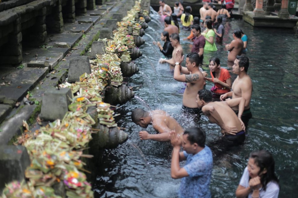 Bali: Full-Day Eat Pray Love Tour with Rice Terraces & Yoga | ®ExcursionMania
