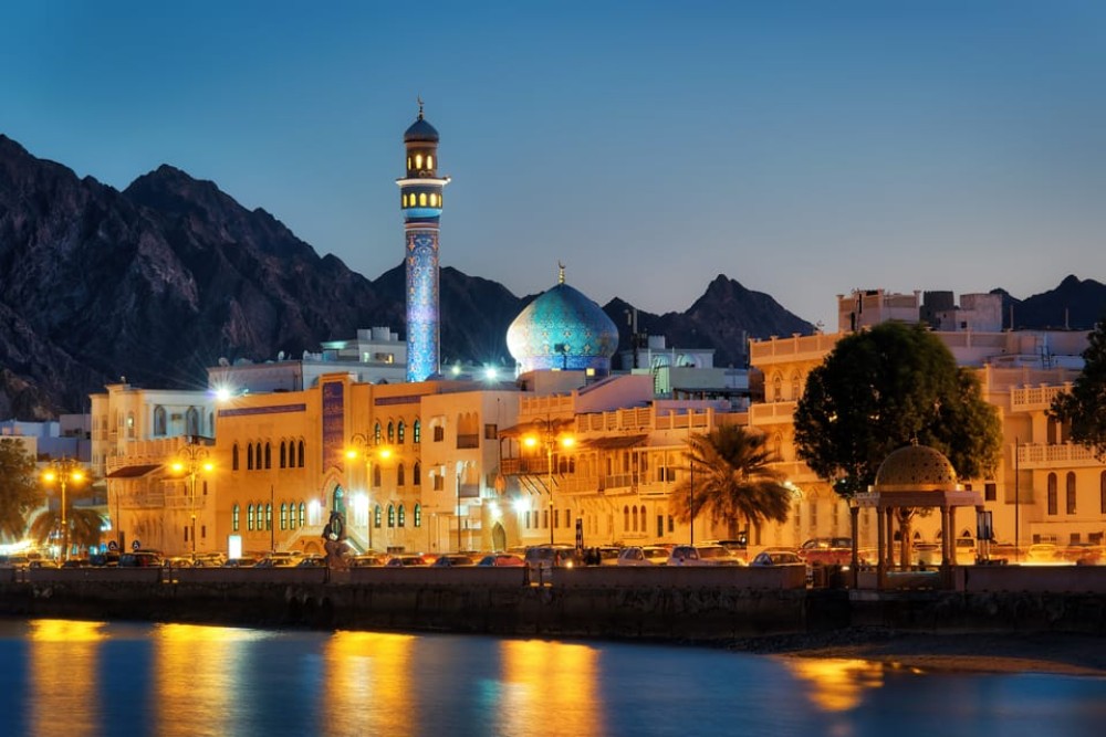 Muscat: Evening Guided City Highlights Tour by Van | ®ExcursionMania