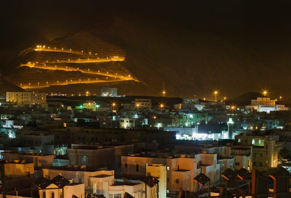 Muscat: Evening Guided City Highlights Tour by Van | ®ExcursionMania