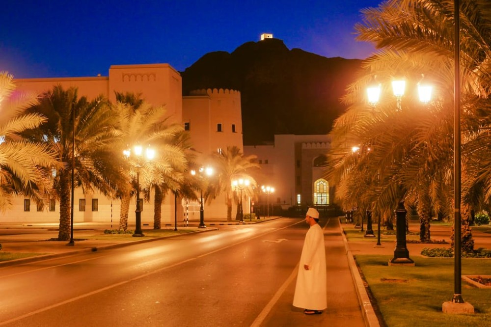 Muscat: Evening Guided City Highlights Tour by Van | ®ExcursionMania