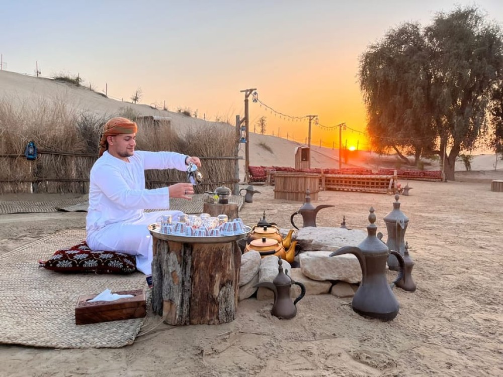 Dubai: Heritage Safari, Camel Ride & Al Marmoom Oasis Dinner | ®ExcursionMania