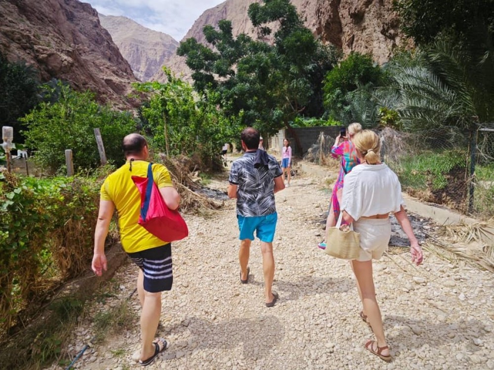 Oman’s Hidden Gems: Wadi Shab & Bimmah Sinkhole | ®ExcursionMania