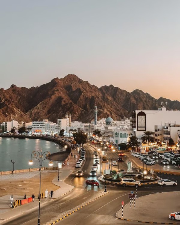 Muscat: City Tour of Grand Mosque Old Souqs Museum & Fort | ®ExcursionMania