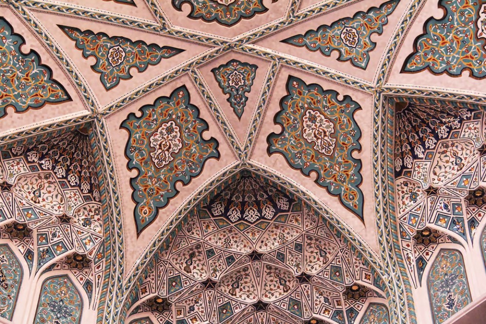 Muscat: Sultan Qaboos Mosque & Bait Al Zubair Museum Tour | ®ExcursionMania