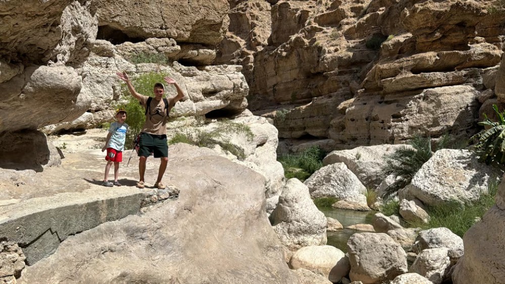 From Muscat: North Dunes and Wadi Hot Spring Tour with Lunch | ®ExcursionMania