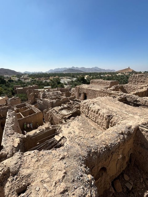 From Muscat: 5 Days Tour of the City Wadis and Desert | ®ExcursionMania