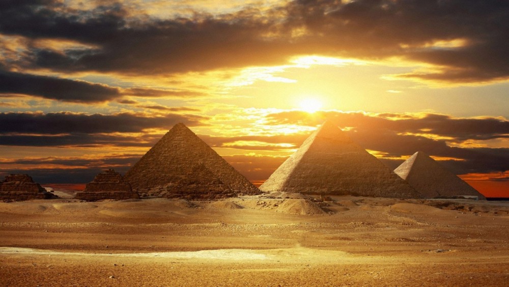 Hurghada to Cairo: Full-Day Tour One Way Bus & Flight Return | ®ExcursionMania