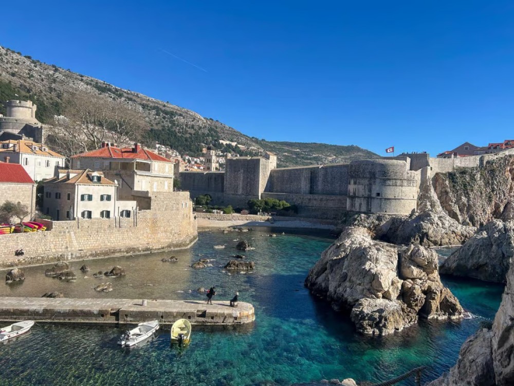 Dubrovnik: Old Town City Walls Guided Tour  Adriatic Views | ®ExcursionMania