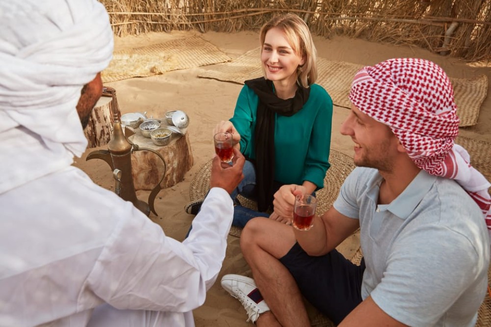 Dubai: Al Marmoom Oasis Safari, Animal Spotting & Breakfast | ®ExcursionMania