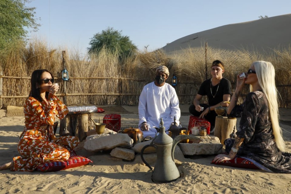 Dubai: Al Marmoom Oasis Camp Experience with Bedouin Dinner | ®ExcursionMania