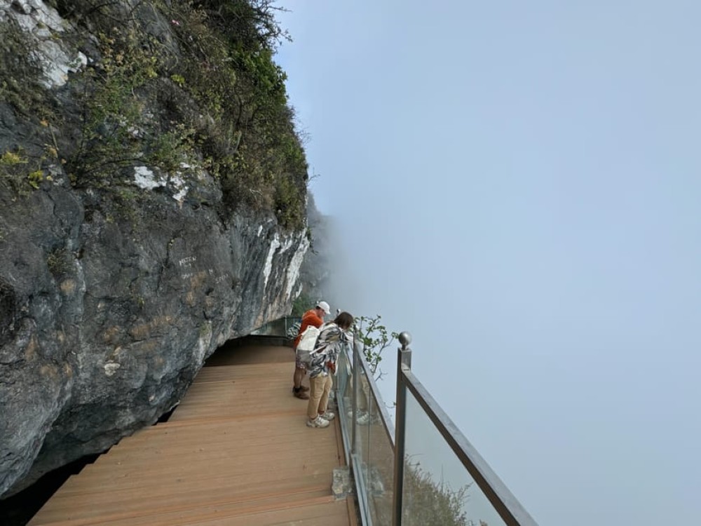 West Salalah Highlights: Coastal Wonders  Scenic Views | ®ExcursionMania