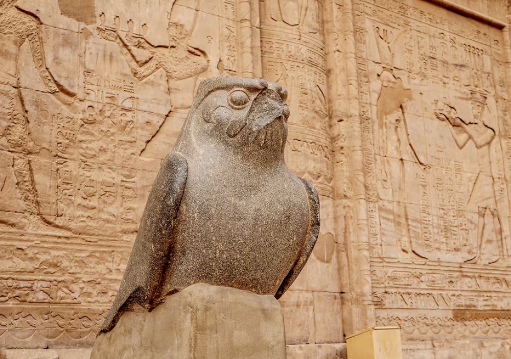 From Luxor: Private Day Trip to Edfu and Kom Ombo | ®ExcursionMania