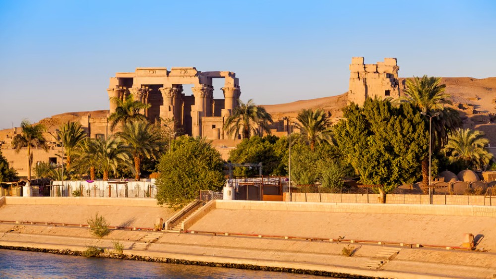 From Luxor to Aswan: 5 Day 5 Star Guided Nile River Cruise | ®ExcursionMania
