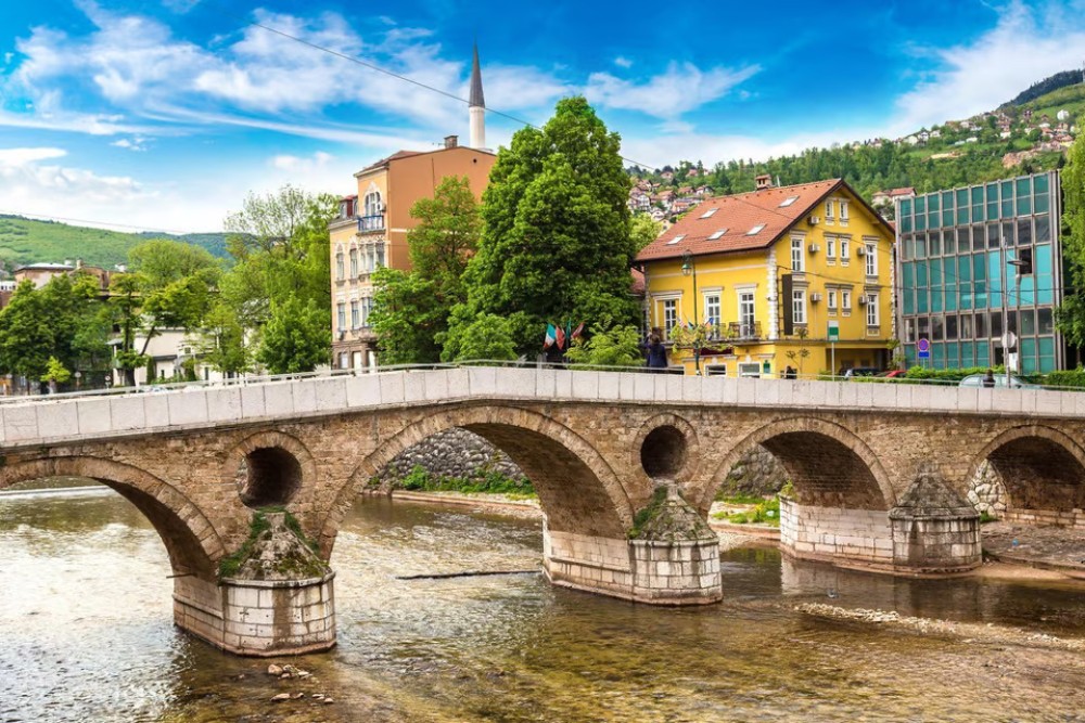 Sarajevo: War Tour with Tunnel of Hope and Trebevic Mountain | ®ExcursionMania