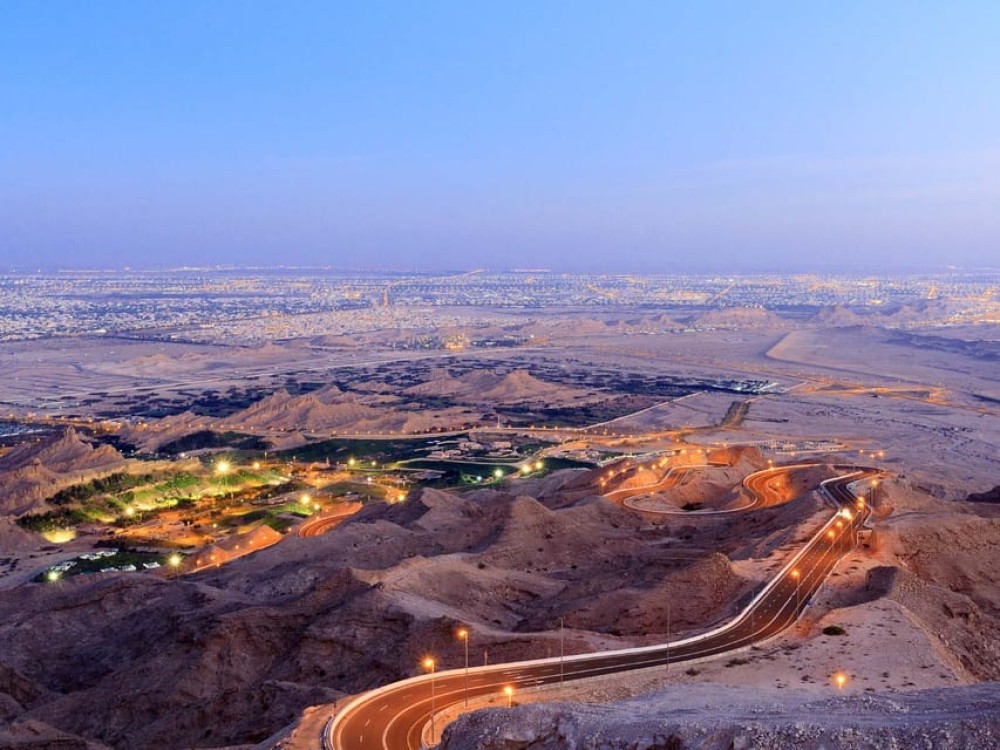 Dubai: Al Ain Oasis, Camel Market, Old Museum & Jebel Hafeet | ®ExcursionMania