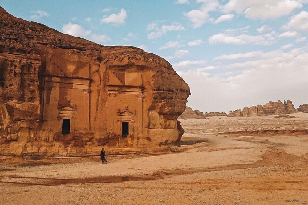 Saudi Arabia: Madain Saleh Tour | ®ExcursionMania