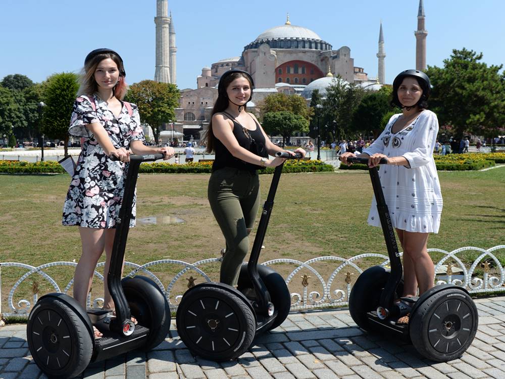 Istanbul: Segway Tour of the City | ®ExcursionMania
