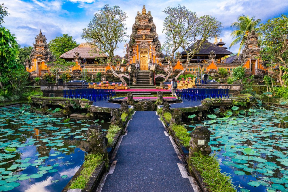 Ubud: Tjampuhan Ridge, Monkey Forest & Art Market Photo Tour | ®ExcursionMania