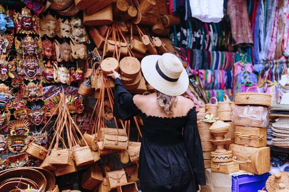 Ubud: Tjampuhan Ridge, Monkey Forest & Art Market Photo Tour | ®ExcursionMania