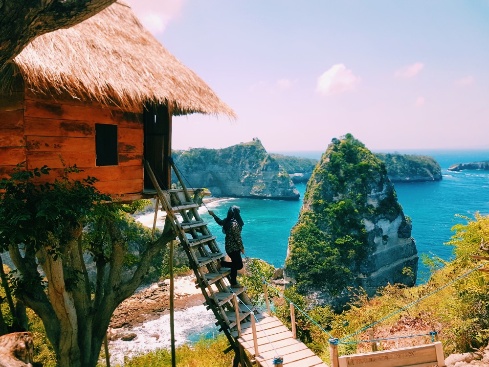 Bali: East Penida Highlights Treehouse & Photo Spots Tour | ®ExcursionMania