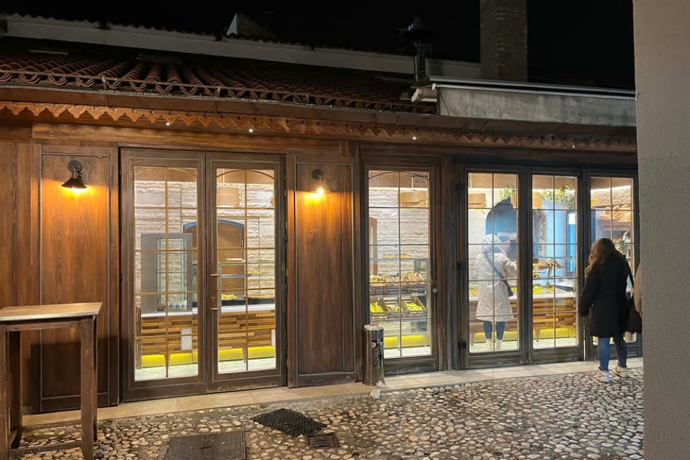 From Sarajevo to Umoljan, Bilici Lake & Bosnian Food Tasting | ®ExcursionMania