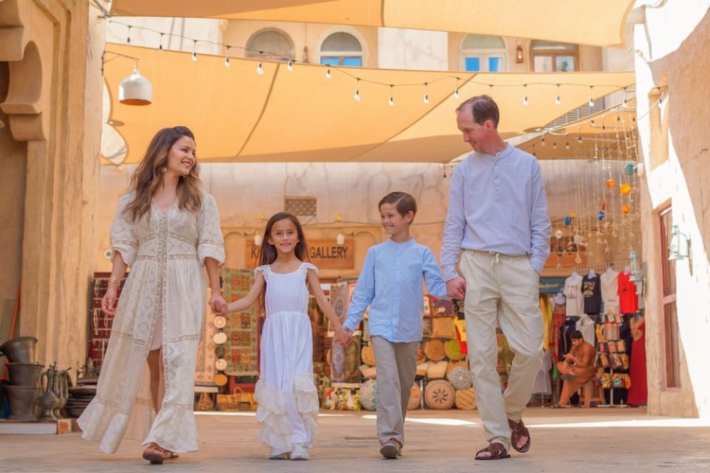 Dubai: Half-Day City Tour, Blue Mosque & Frame by Luxury Car | ®ExcursionMania