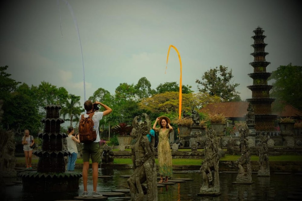 Sidemen: Traditional Villages, Salt Farm & Tirta Gangga Tour | ®ExcursionMania