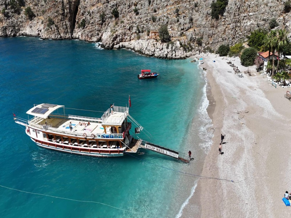 From Fethiye: Oludeniz Butterfly Valley Boat Trip | ®ExcursionMania