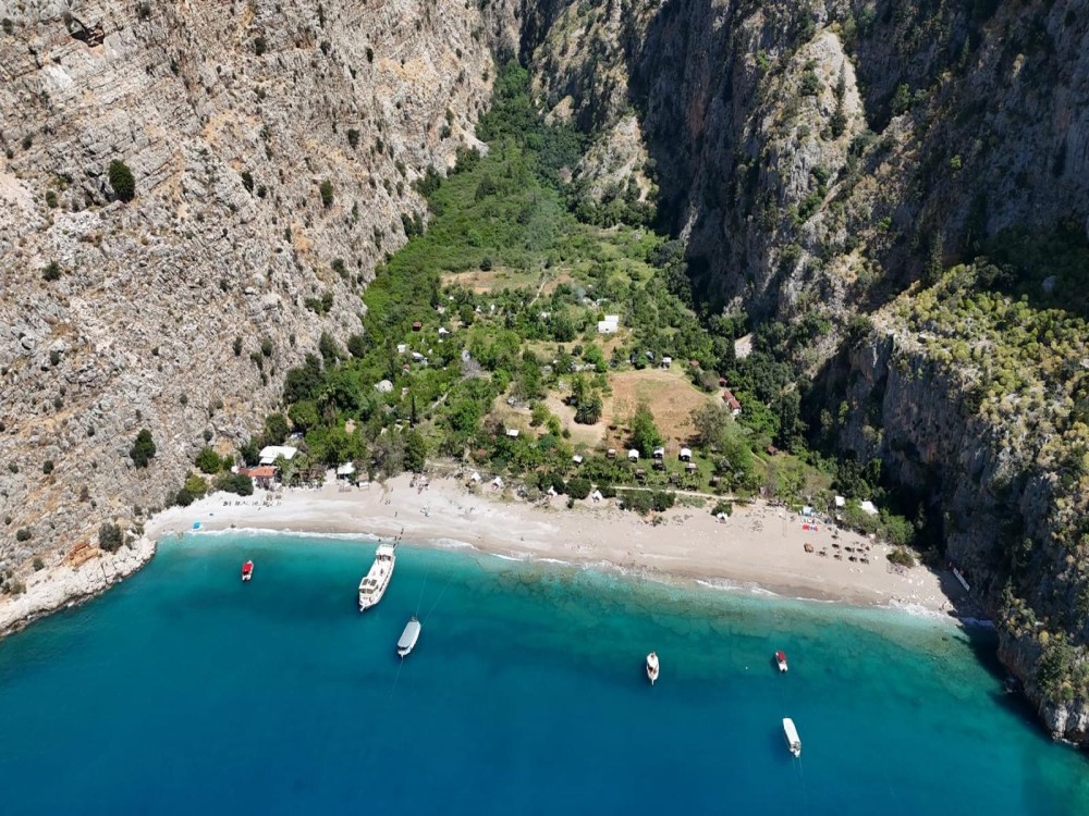 From Fethiye: Oludeniz Butterfly Valley Boat Trip | ®ExcursionMania