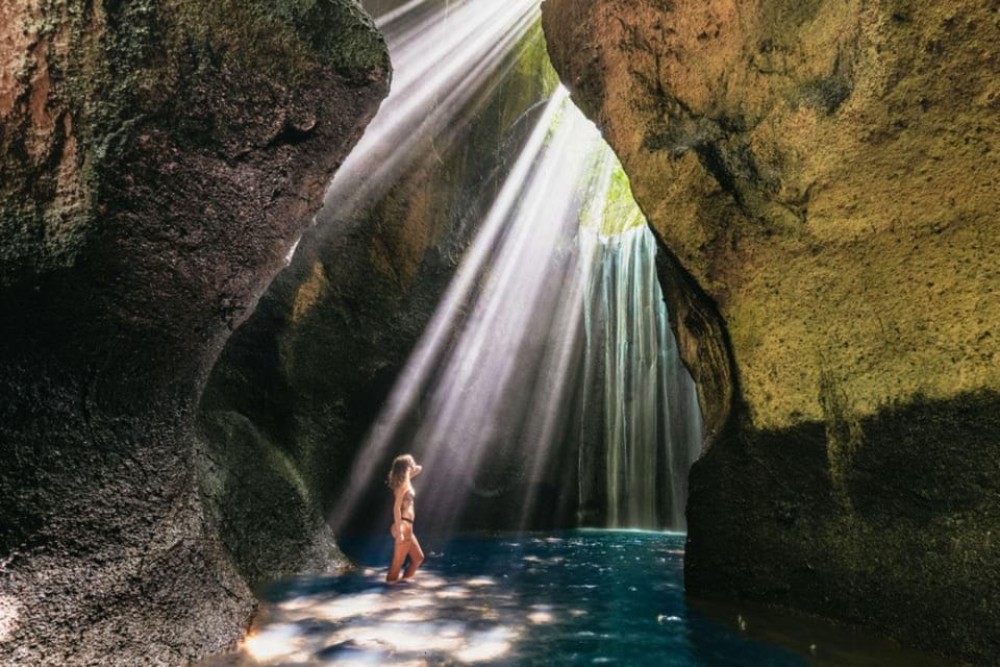 Ubud: Saraswati Temple, Monkey Forest, Art Market, Waterfall | ®ExcursionMania
