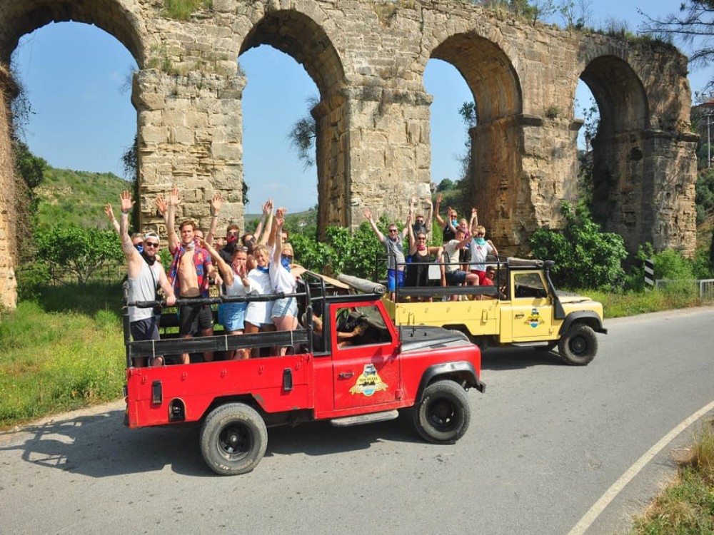 Side Jeep Safari w/Green Canyon Boat Trip & Lunch | ®ExcursionMania