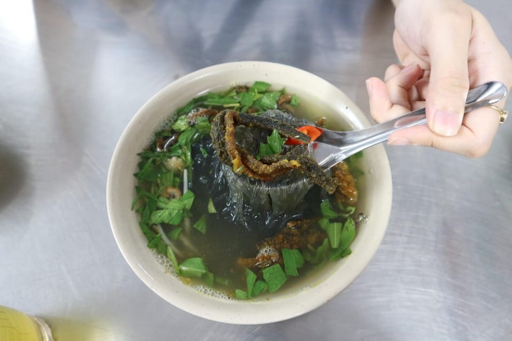 Hanoi: Michelin Guide Street Food Walking Tour | ®ExcursionMania