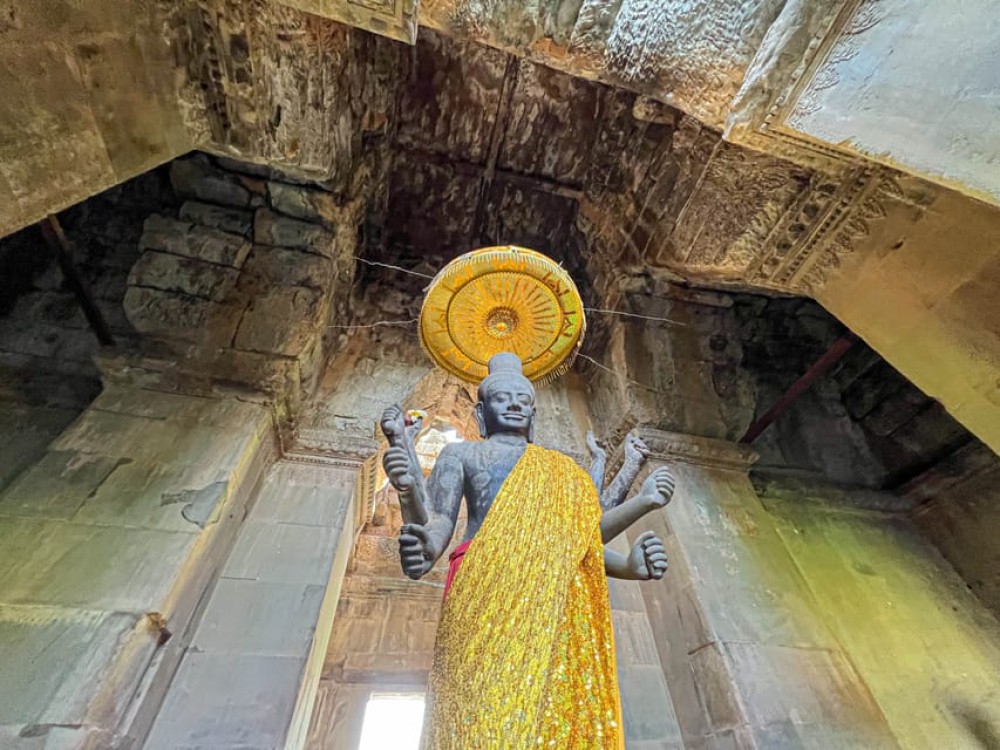 Siem Reap: Angkor Wat Small-Group Sunrise Tour & Breakfast | ®ExcursionMania