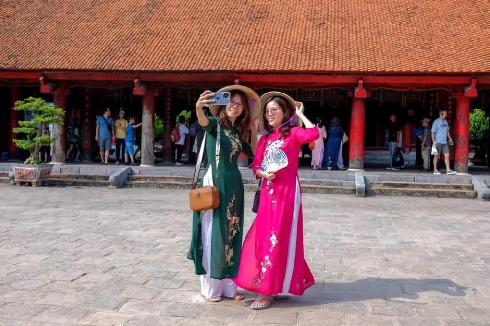 Hanoi: Guided Half-Day City Highlights Tour With Transfers | ®ExcursionMania