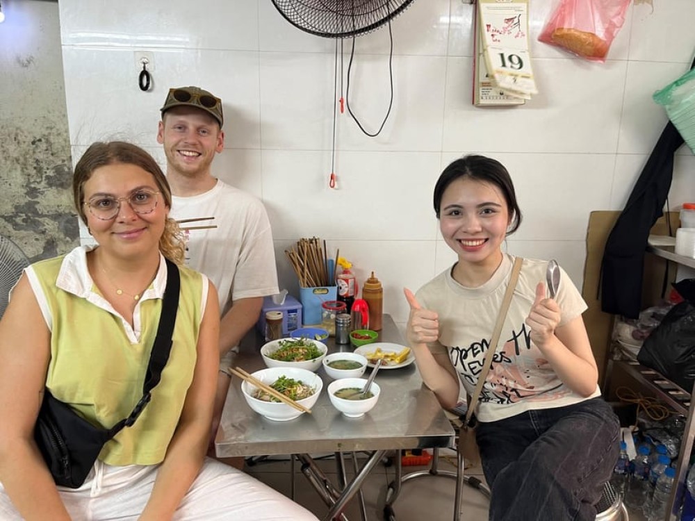 Weekend Hanoi Night Market & Street Food Tour | ®ExcursionMania