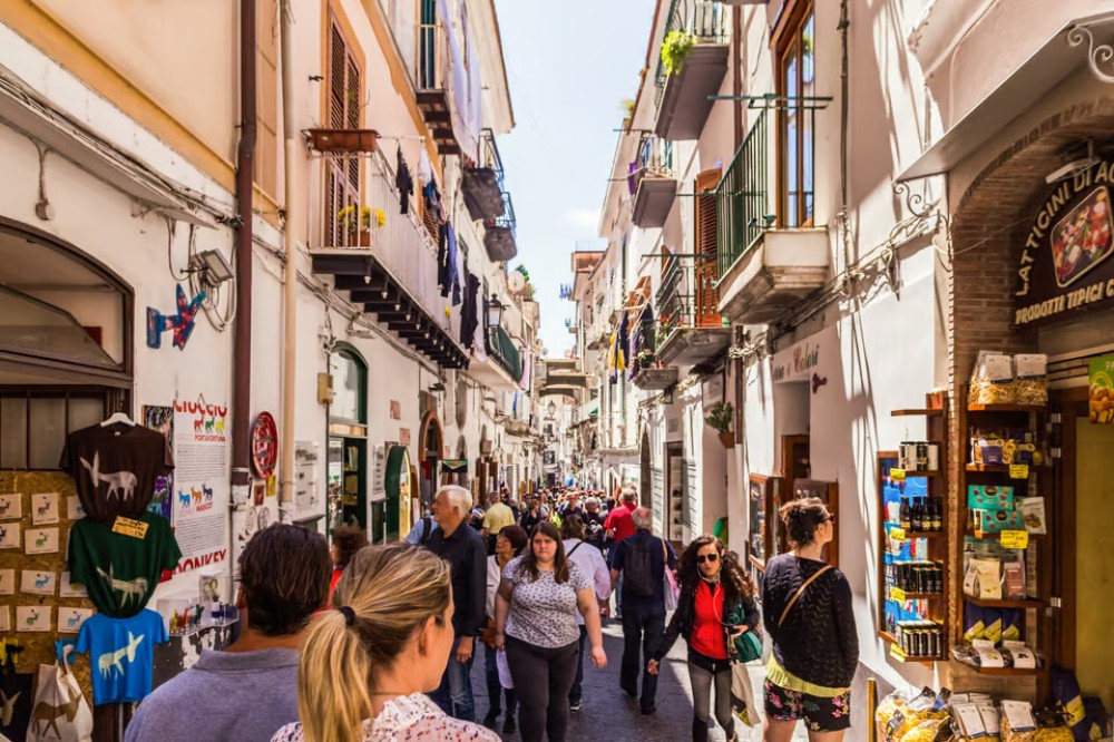 Naples: Boat Tour to Positano, Amalfi and Ravello | ®ExcursionMania
