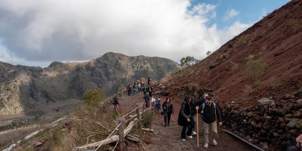 From Sorrento: Pompeii and Vesuvius Guided Tour with Lunch | ®ExcursionMania