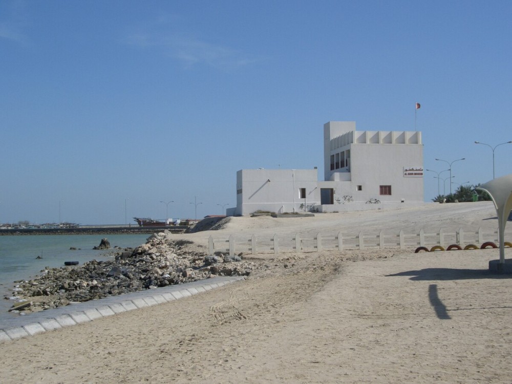 From Doha: North of Qatar Guided Tour with Transfers | ®ExcursionMania