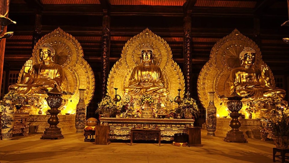 From Hanoi: Trang An & Bai Dinh Pagoda Full-Day Private Tour | ®ExcursionMania