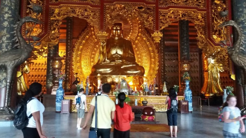 From Hanoi: Trang An & Bai Dinh Pagoda Full-Day Private Tour | ®ExcursionMania