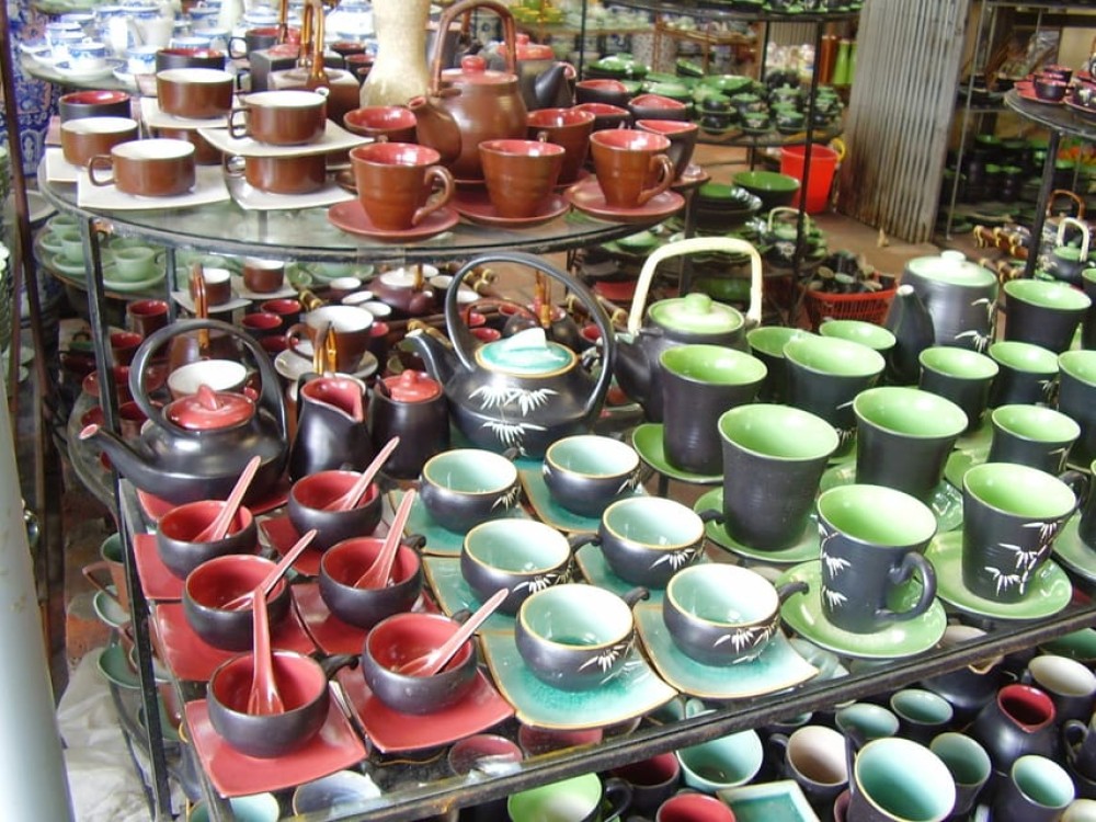 Bat Trang Pottery ancient village by Motorbike | ®ExcursionMania