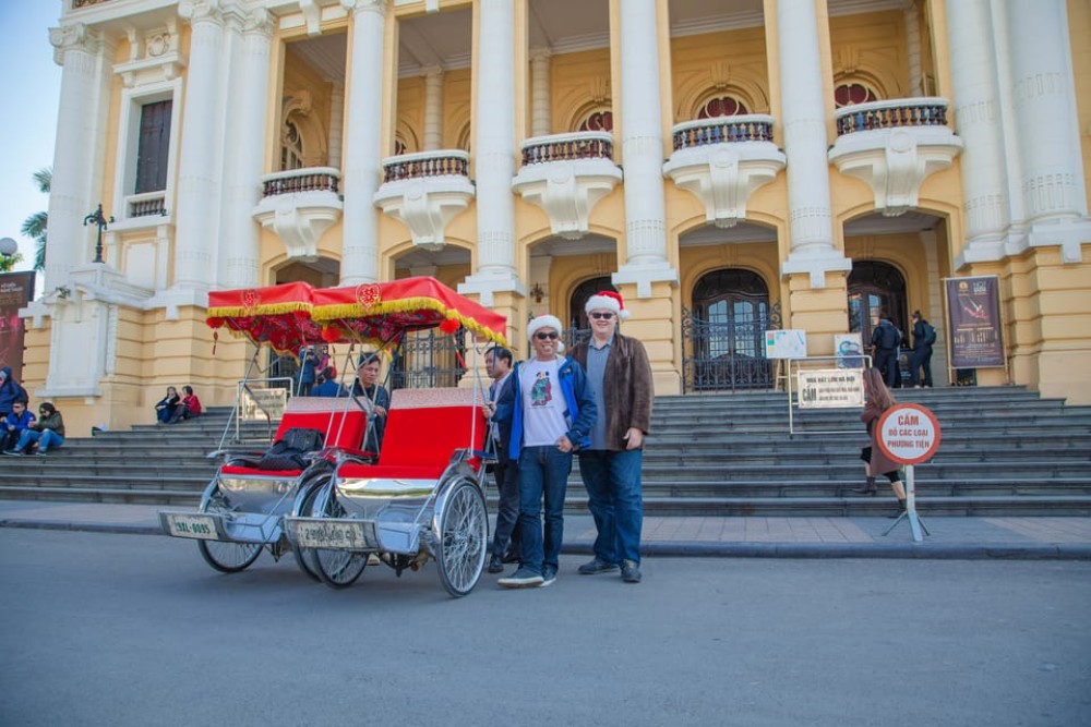 Hanoi Walking Street Food Tour & Cyclo Ride | ®ExcursionMania