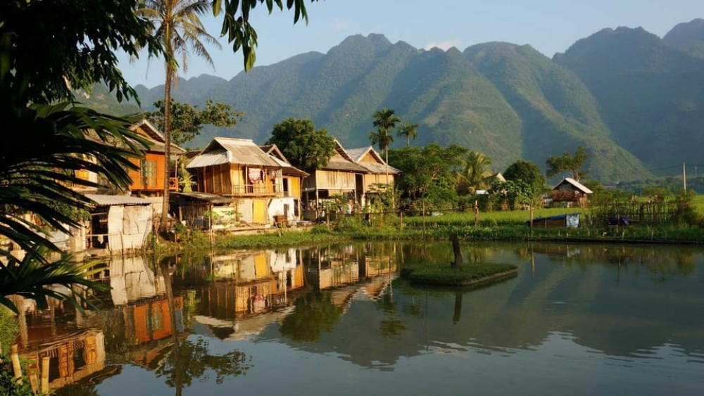 From Hanoi: Mai Chau Valley & Hill Tribes 2-Day Trek Tour | ®ExcursionMania
