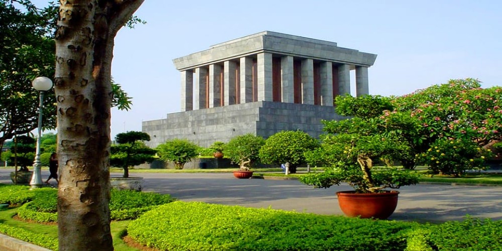 Hanoi: Full-Day City Tour and Water Puppet Show | ®ExcursionMania