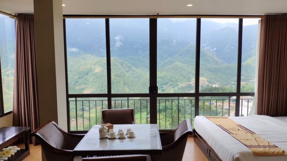 From Hanoi: 2-Day Overnight Sapa Tour By Limousine | ®ExcursionMania