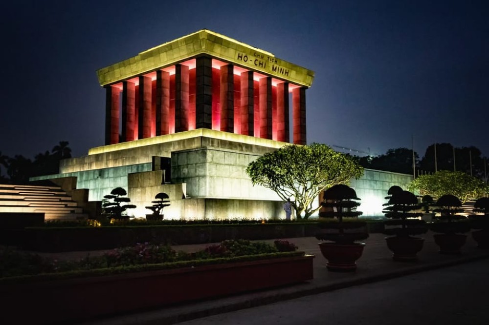 Hanoi Night Lights Food Tour By Motorbike | ®ExcursionMania