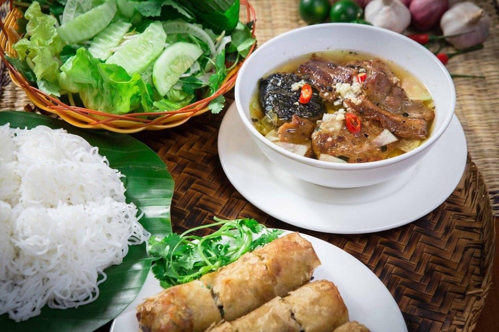 Hanoi Authentic Cyclo Ride and Street Food Experience | ®ExcursionMania